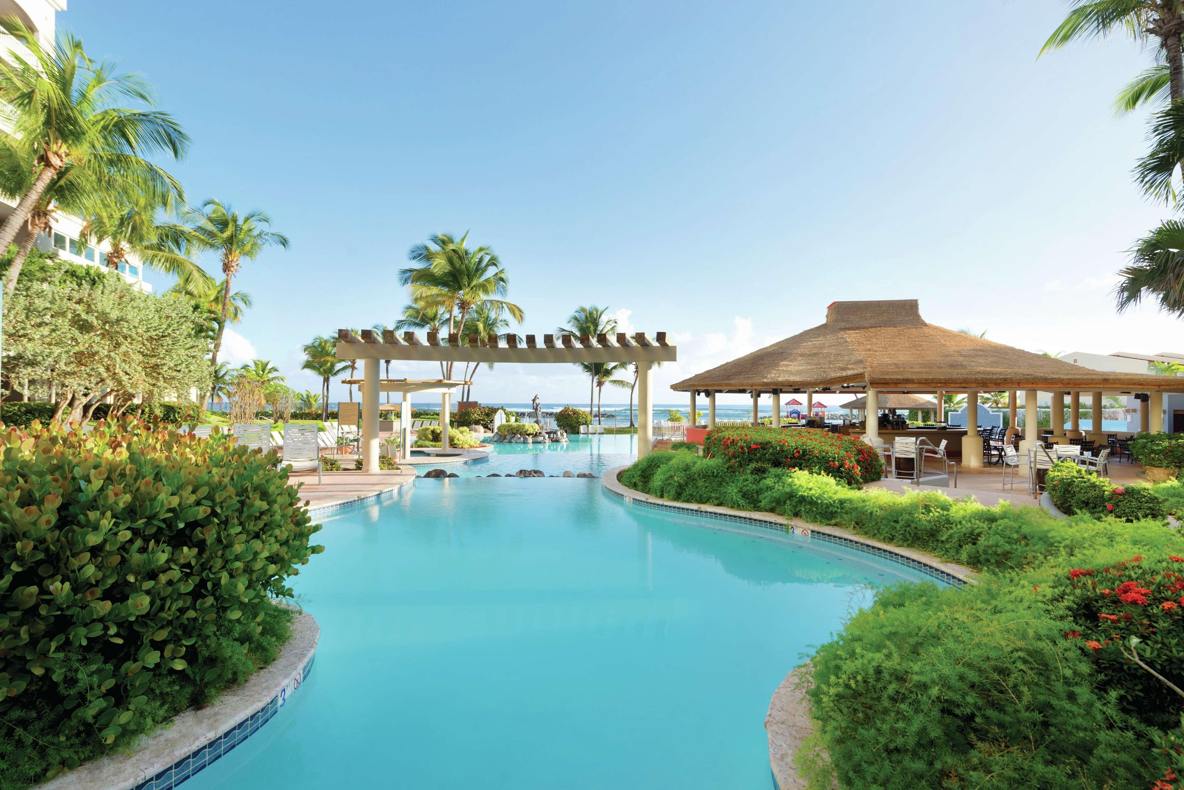 Embassy Suites By Hilton Dorado Del Mar Beach Resort Zewnętrze zdjęcie