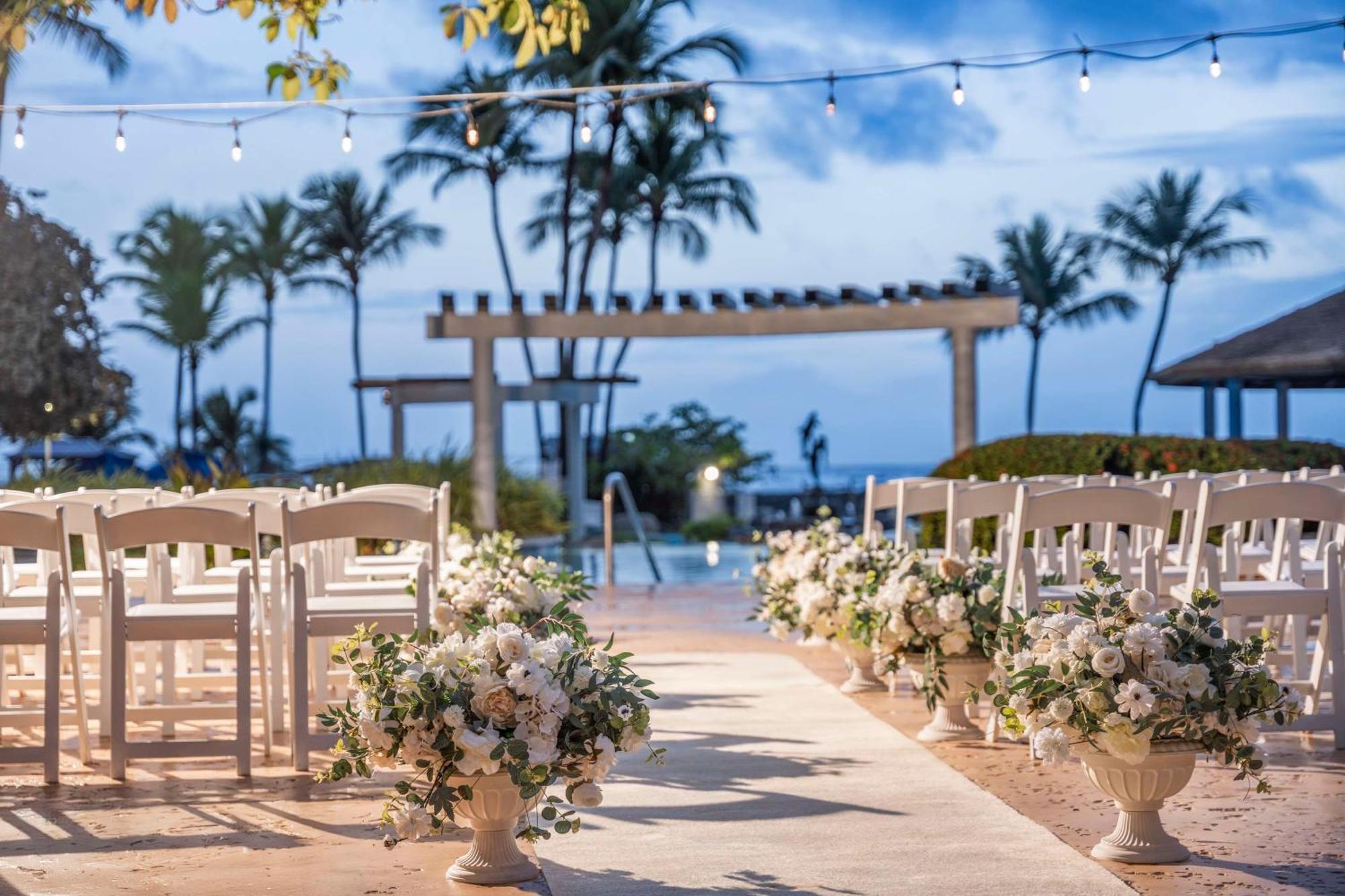 Embassy Suites By Hilton Dorado Del Mar Beach Resort Zewnętrze zdjęcie